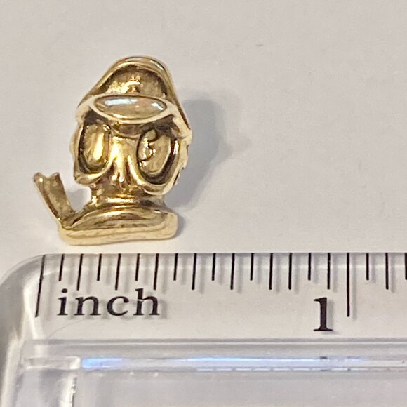 Vintage Disney Donald Duck Tie Tac Pin Lapel Gold Tone Brass 80s Signed 3D - Picture 9 of 9